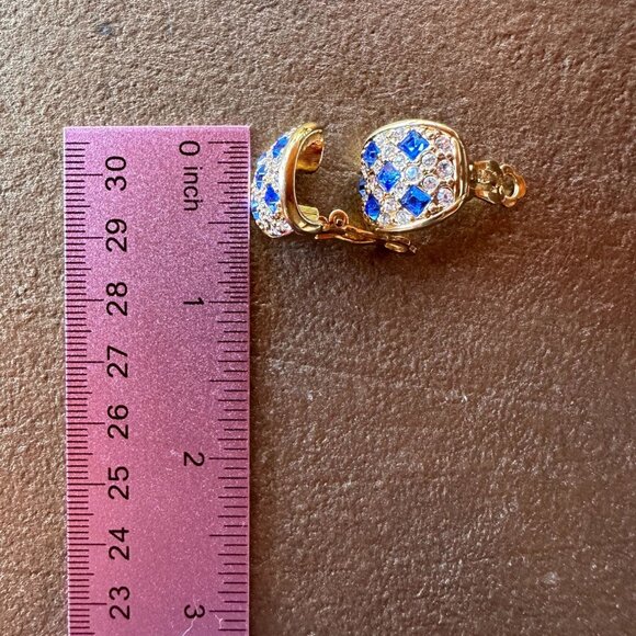 Vintage Swarovski Gold-Tone Clip-On Earrings Blue Clear Crystals Huggie Hoop - Picture 4 of 9